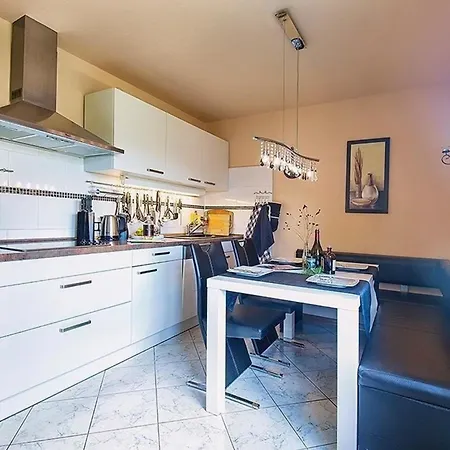 Holiday home Charmantes In Mensfelden Hunfelden
