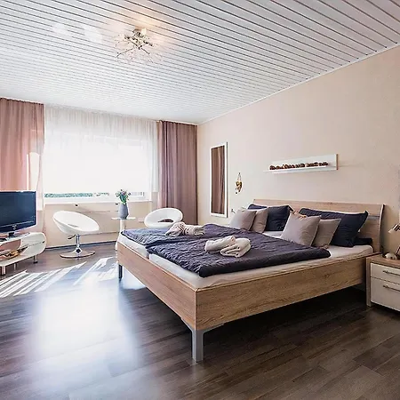 Holiday home Charmantes In Mensfelden Hunfelden